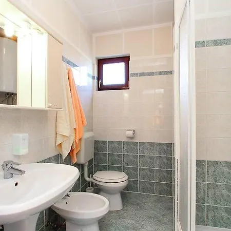 Lili 7 Apartment *